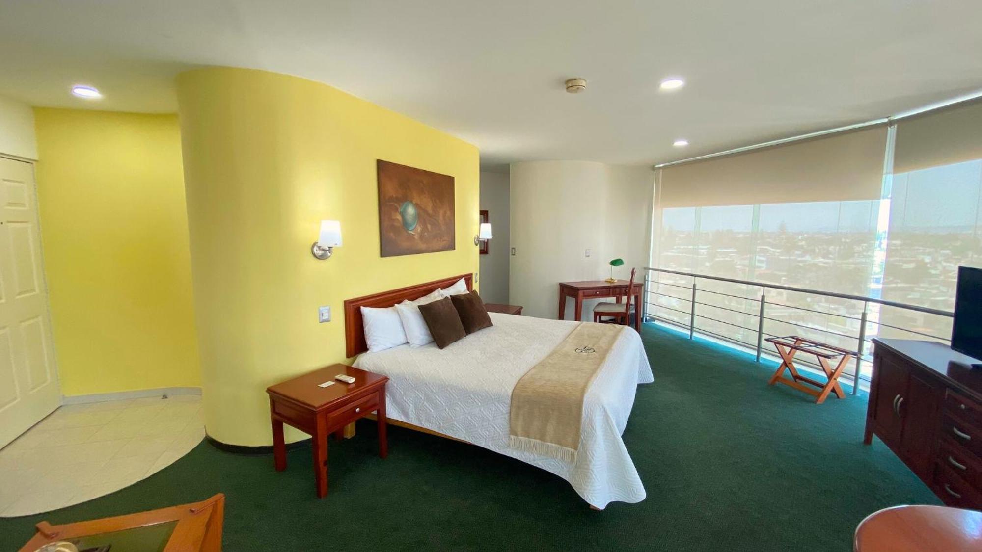 Enterprise Poliforum Hotel